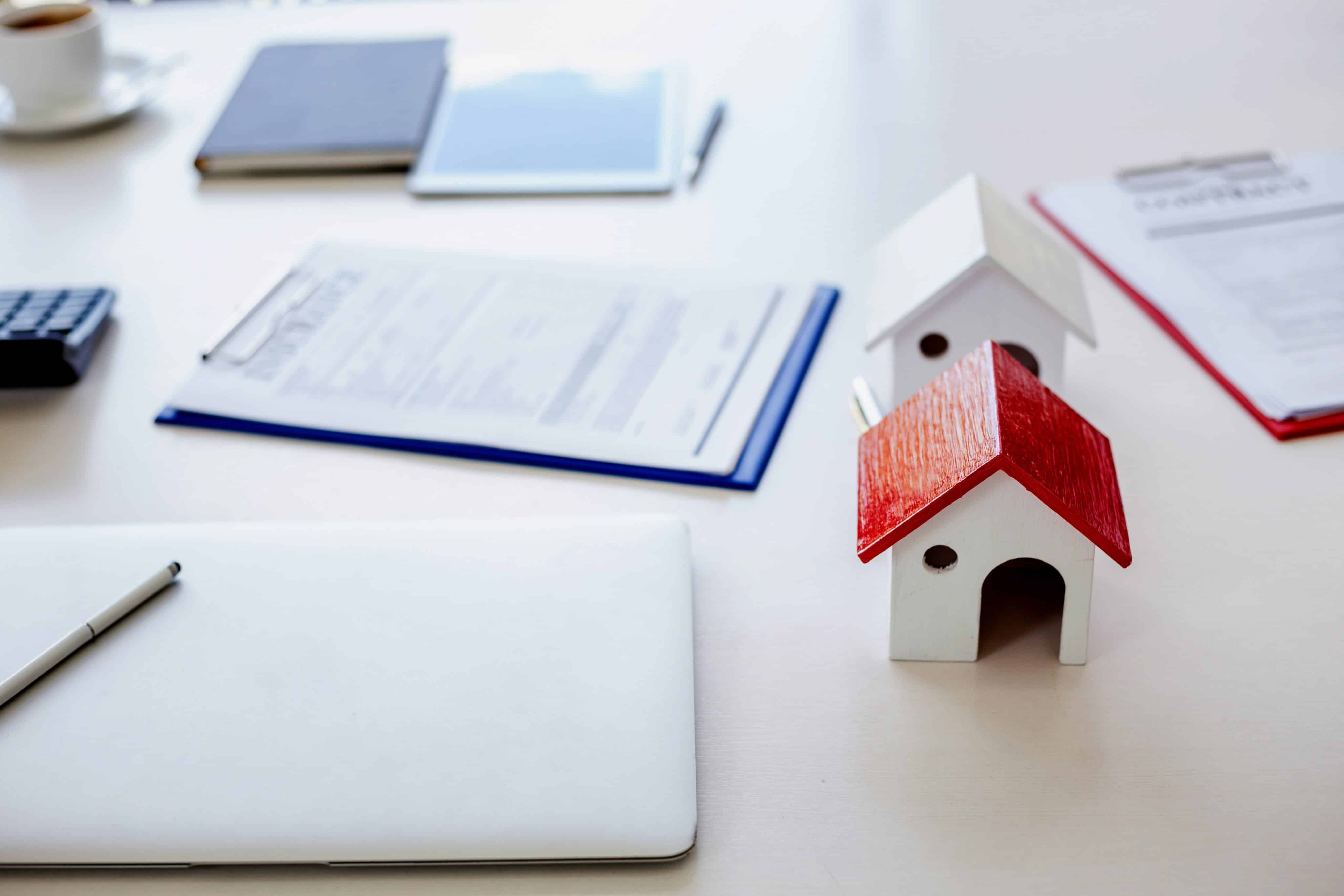 how does an estate sale work for a house a